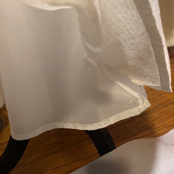 Jones Wear White skirt. - Picture 3 of 7